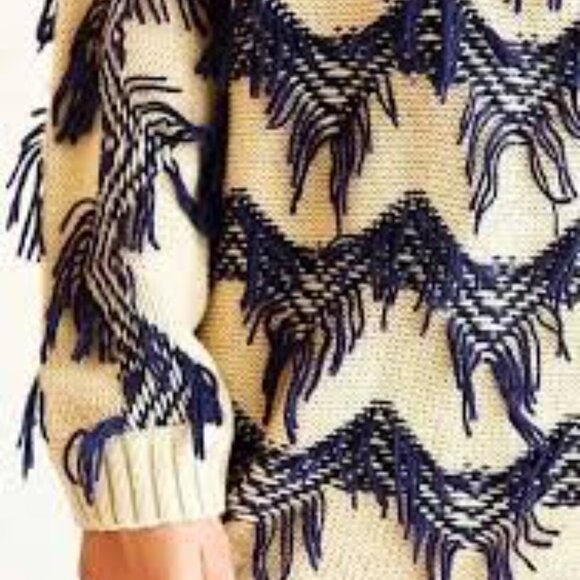 MINKPINK Fringe Chevron Knit Sweater Beige Navy Pullover Women’s Size Small - Picture 3 of 7